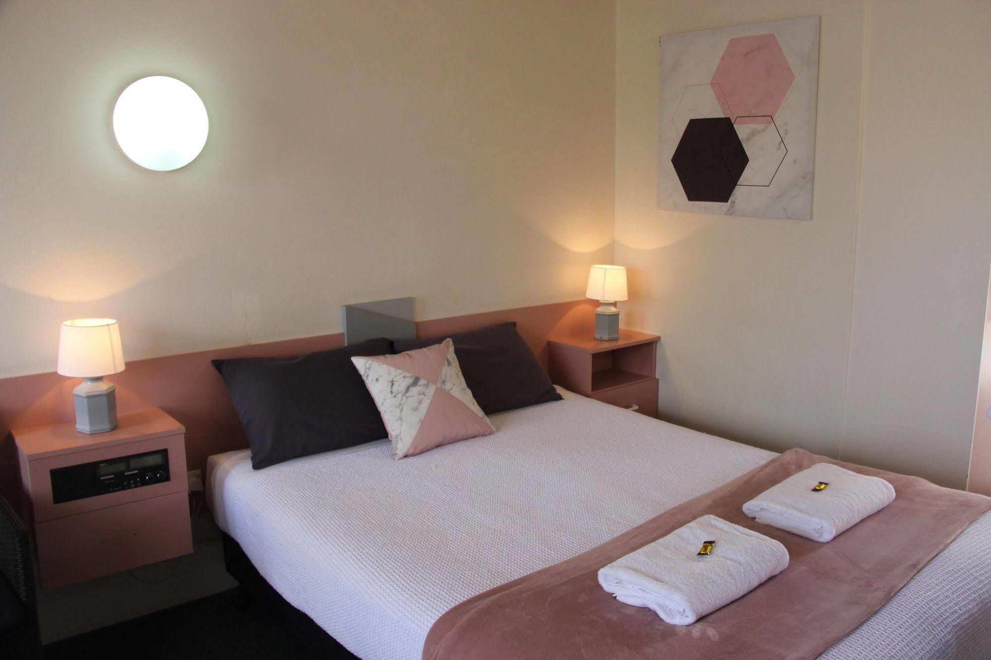 Caloundra Suncourt Motel 외부 사진