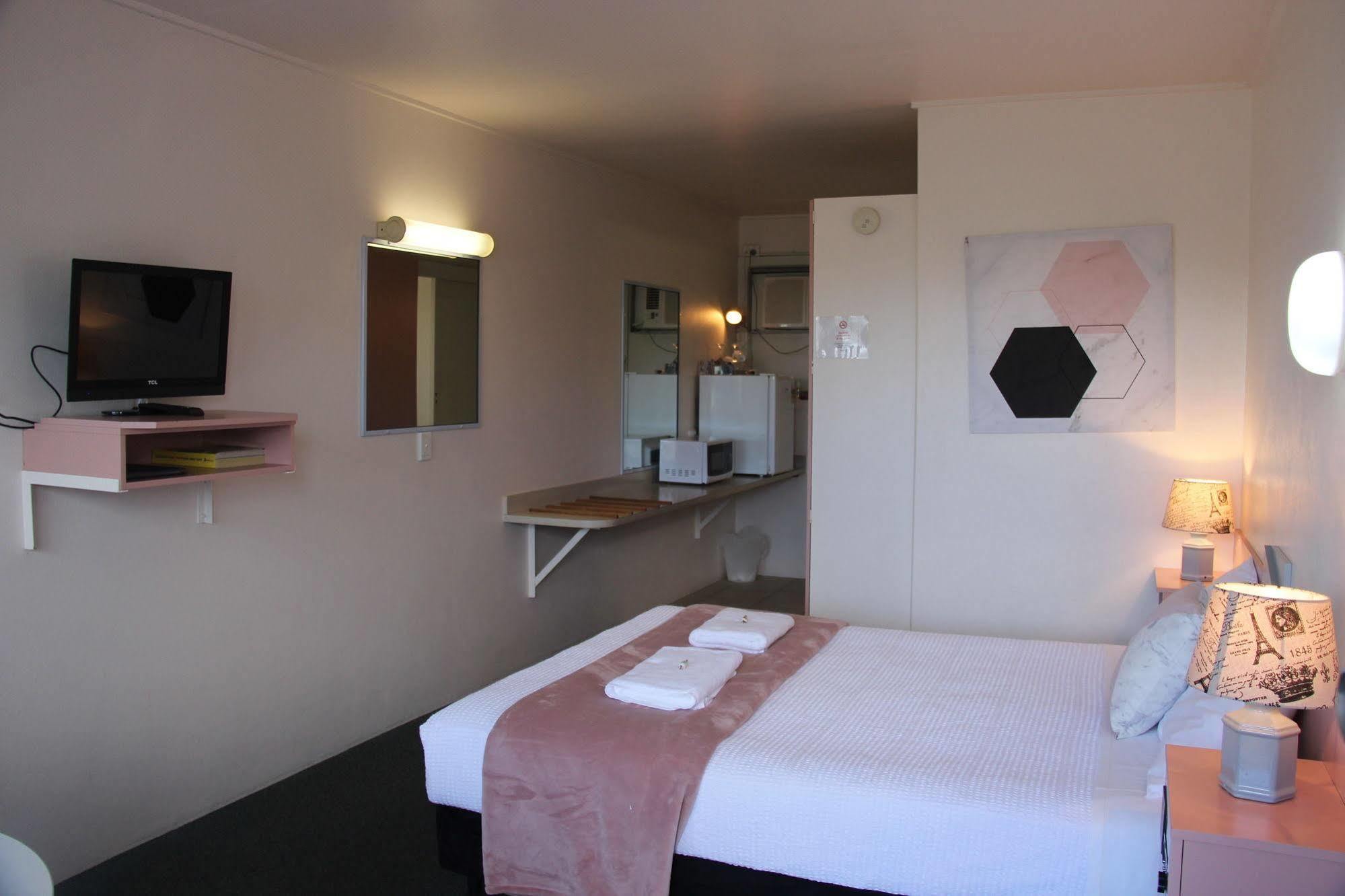 Caloundra Suncourt Motel 외부 사진